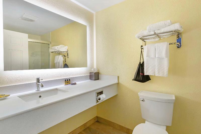Best Western Plus Cold Spring image