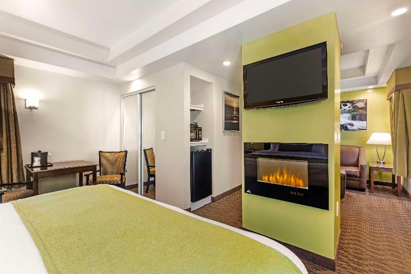 Best Western Plus Cold Spring image