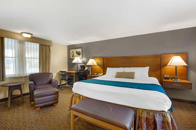 Best Western Plus Cold Spring image