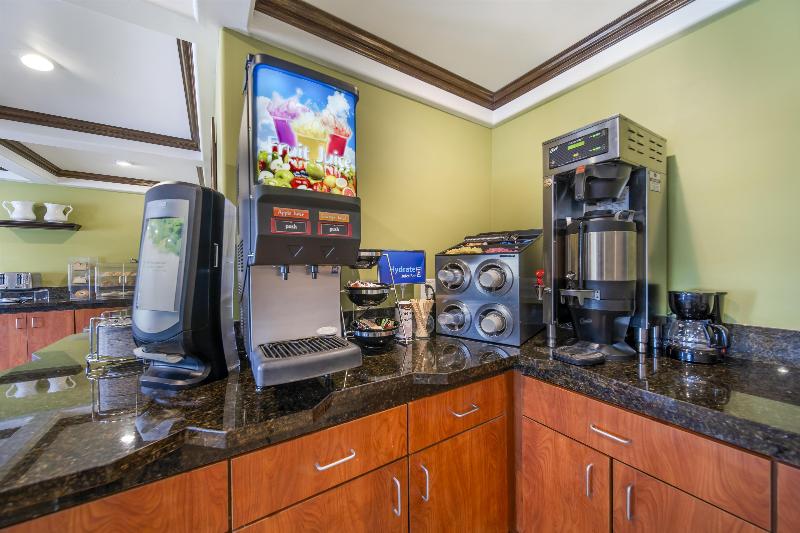 Best Western Antelope Inn & Suites image