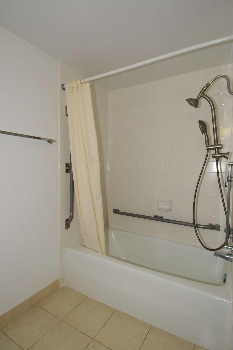 Best Western Antelope Inn & Suites image