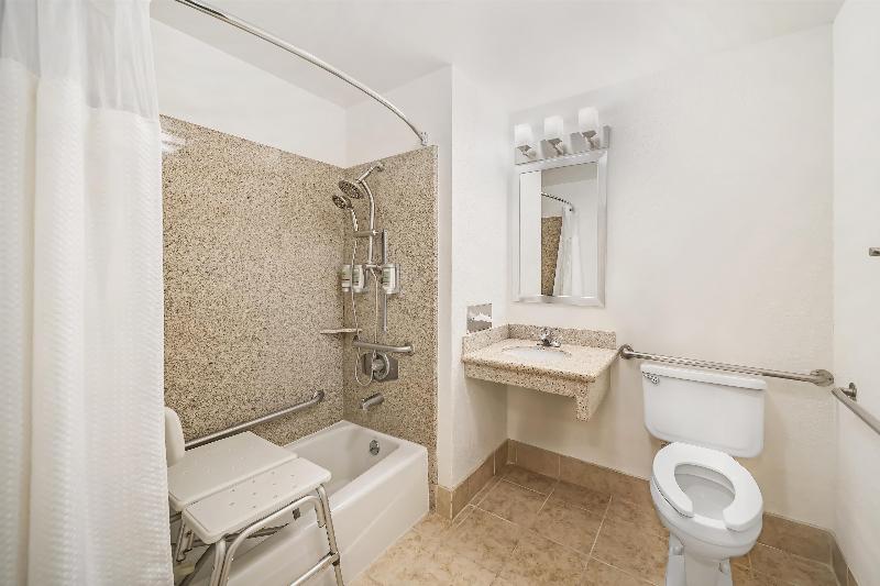 Best Western Antelope Inn & Suites image