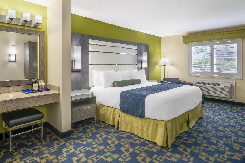 Best Western Antelope Inn & Suites image
