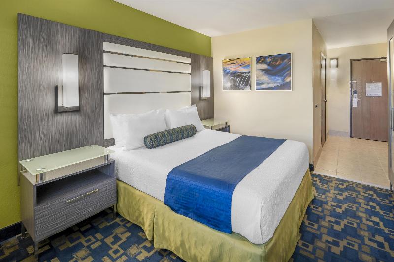 Best Western Antelope Inn & Suites image