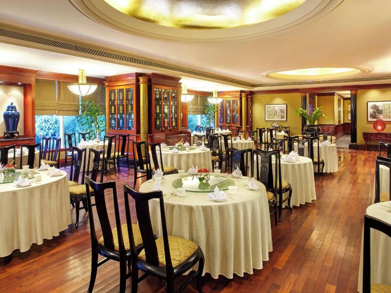 JW Marriott Hotel Surabaya image