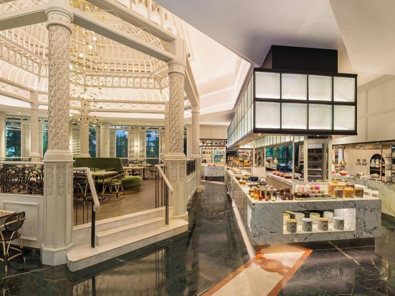 JW Marriott Hotel Surabaya image
