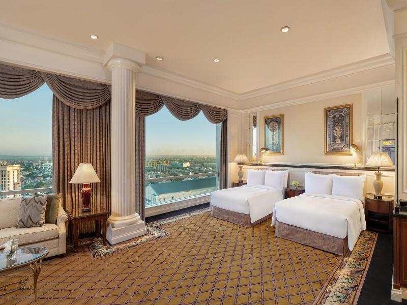 JW Marriott Hotel Surabaya image