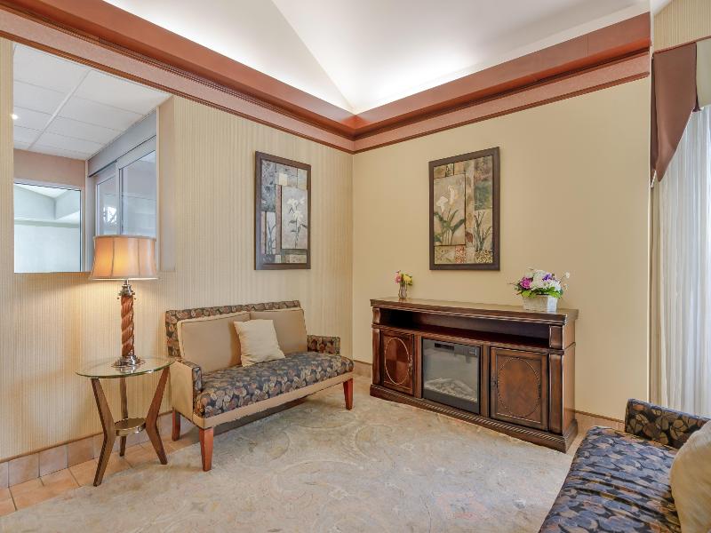 Best Western Plus Inn At Valley View