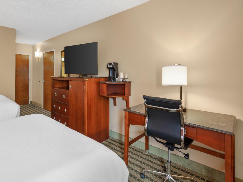 Best Western Plus Inn At Valley View image