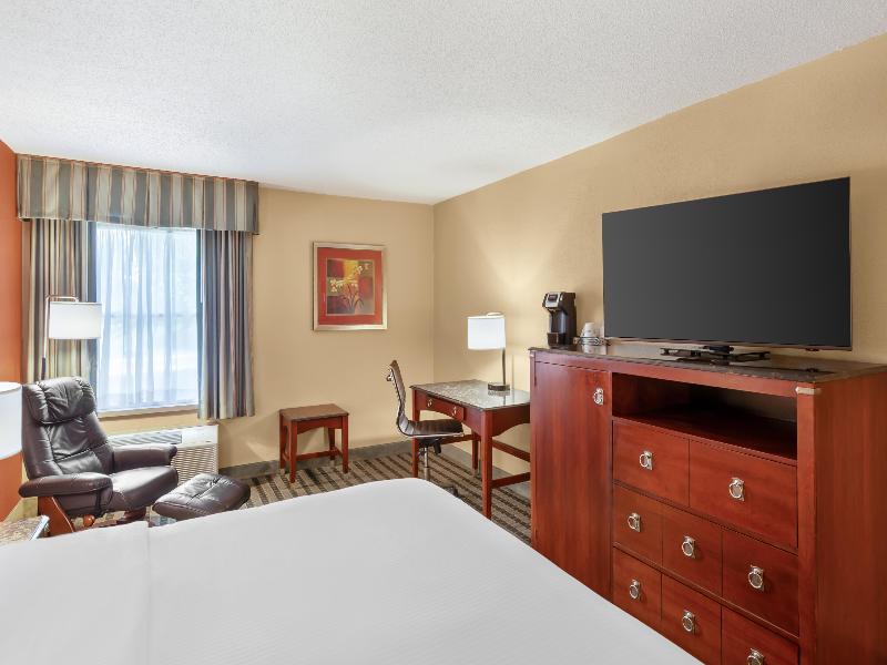 Best Western Plus Inn At Valley View image