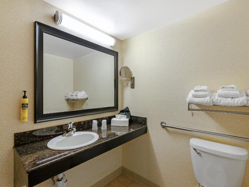 Best Western Plus Inn At Valley View image