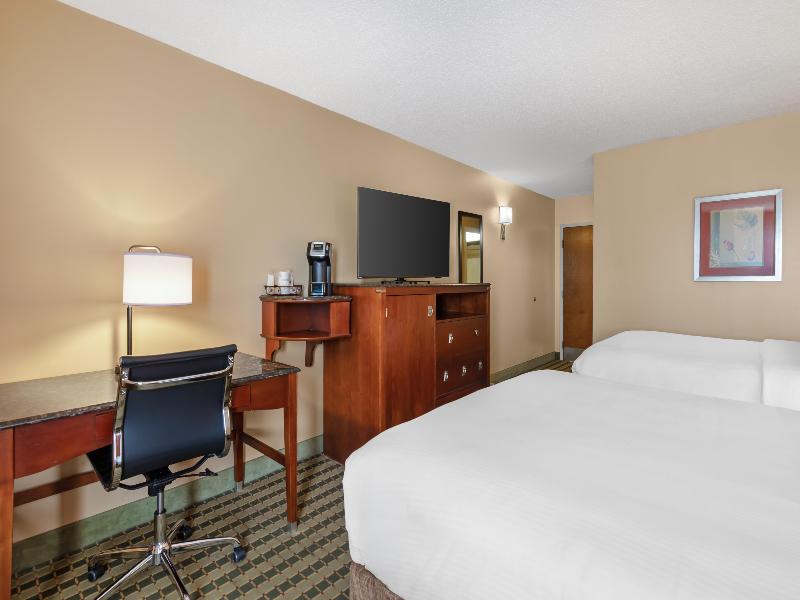 Best Western Plus Inn At Valley View image