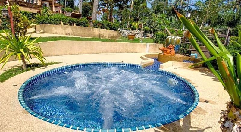 Khanom Hill Resort