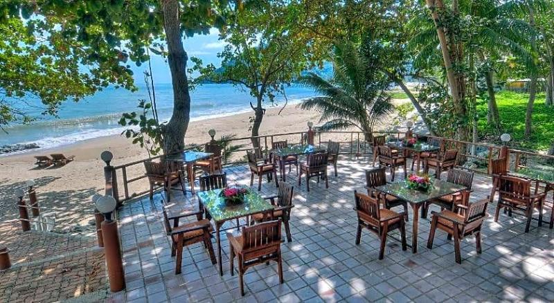 Khanom Hill Resort