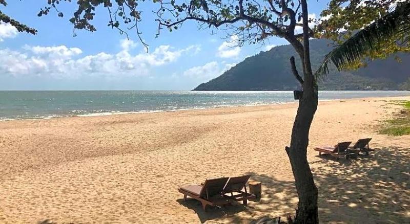 Khanom Hill Resort