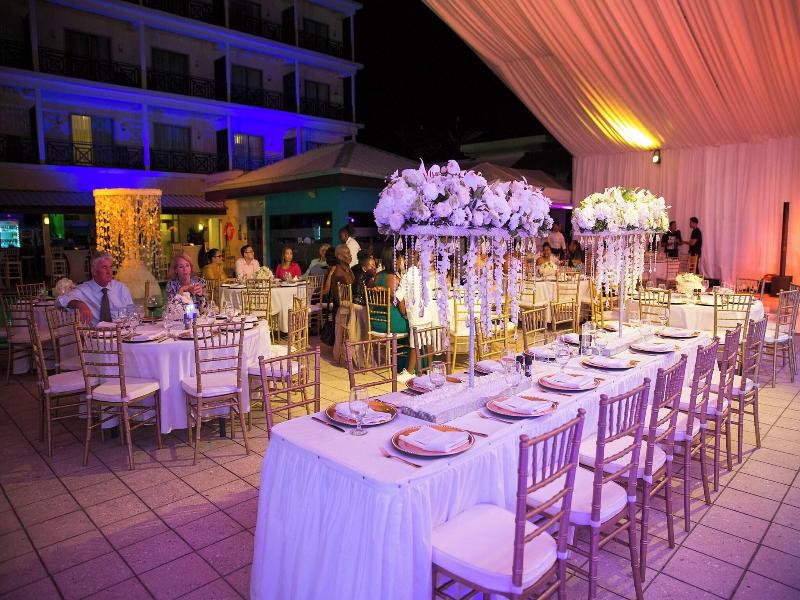 Courtyard Paramaribo image