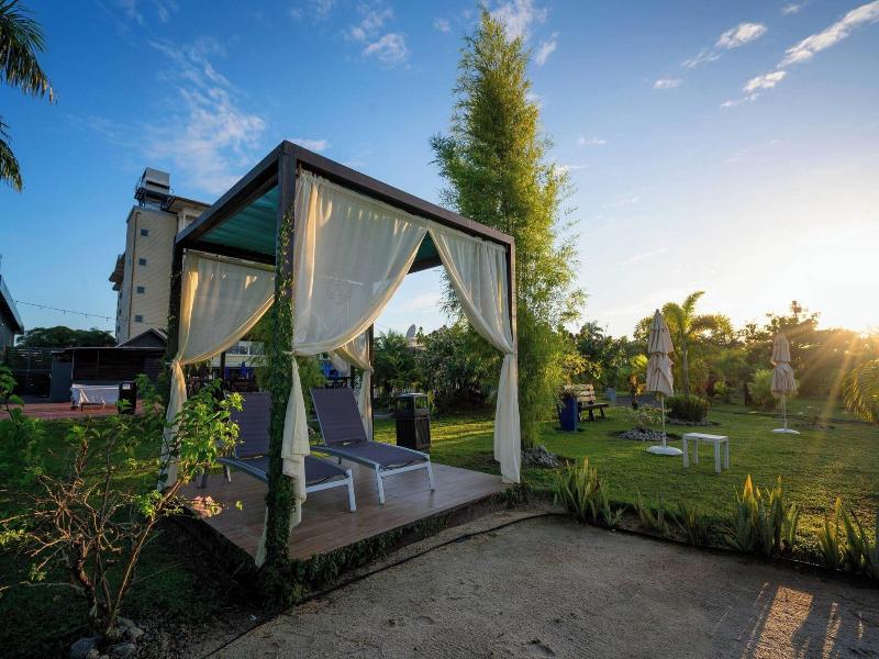 Courtyard Paramaribo image