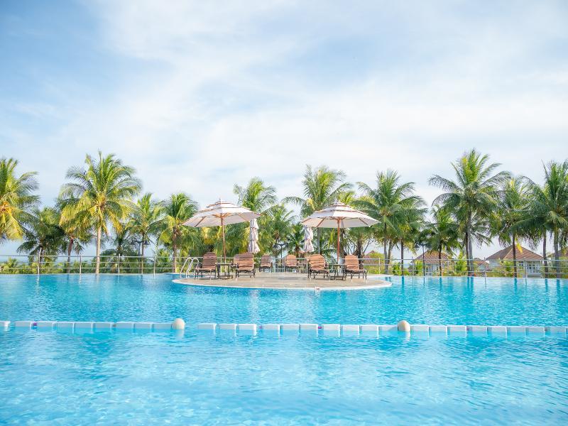 Sea Links Beach Hotel image