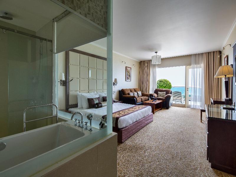 Sea Links Beach Hotel image