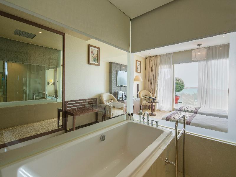 Sea Links Beach Hotel image