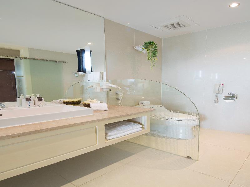 Sea Links Beach Hotel image