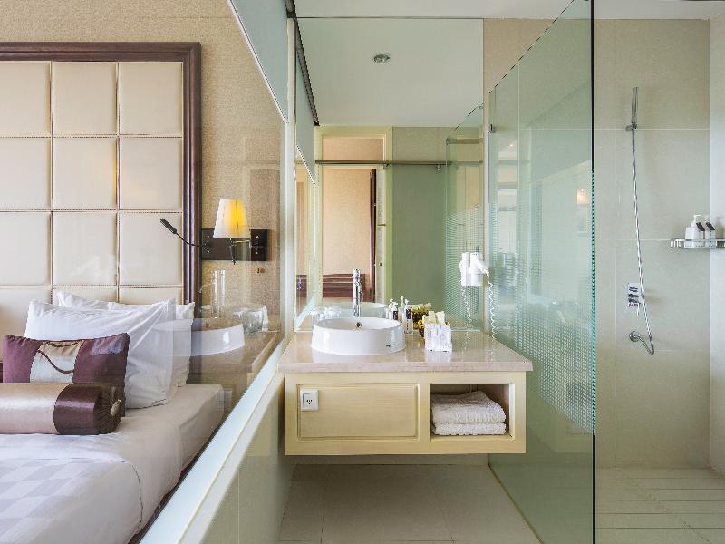 Sea Links Beach Hotel image