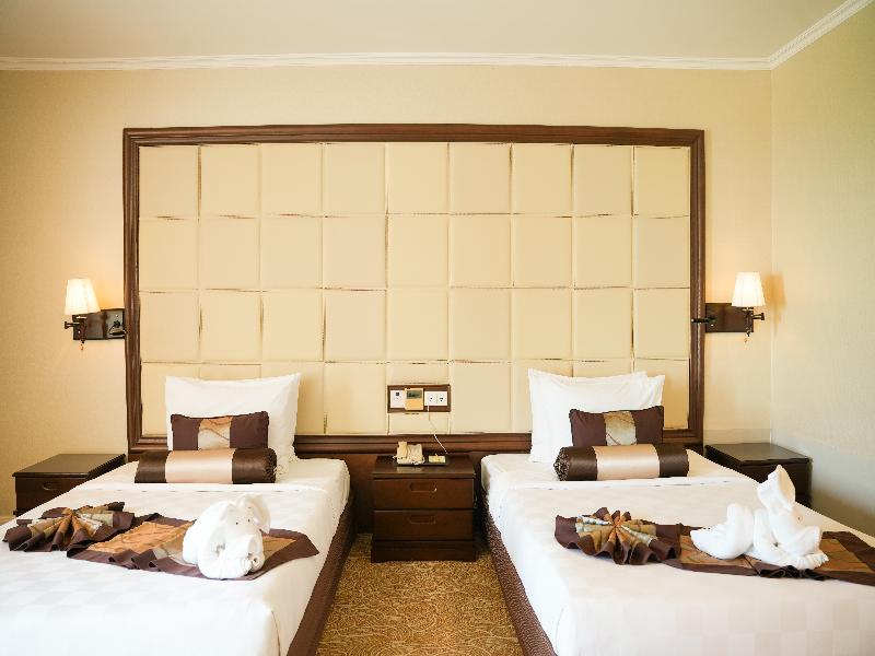 Sea Links Beach Hotel image