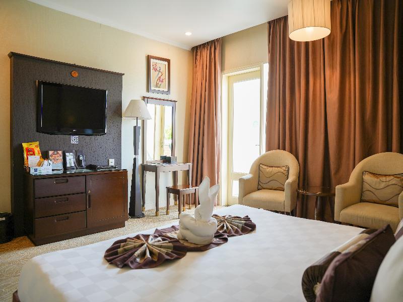 Sea Links Beach Hotel image