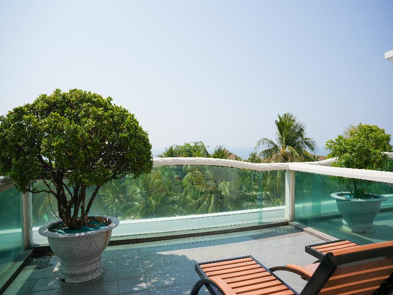 Sea Links Beach Hotel image