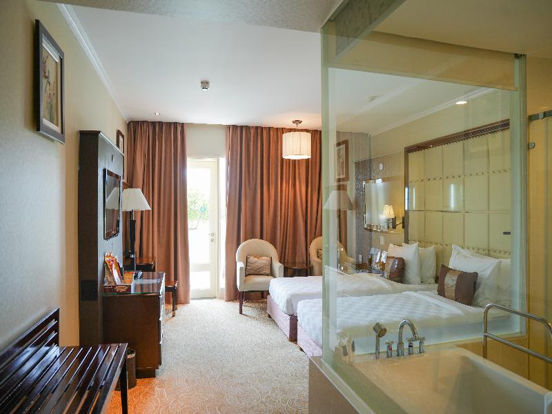 Sea Links Beach Hotel image