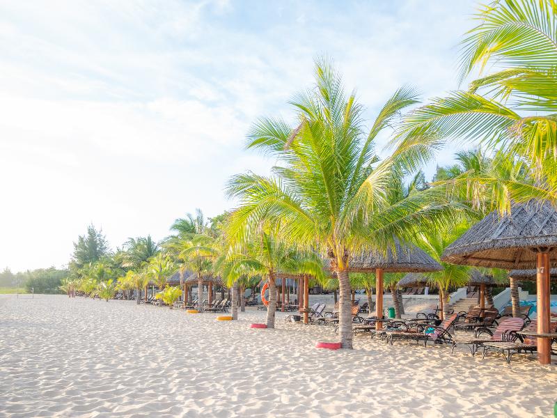 Sea Links Beach Hotel image