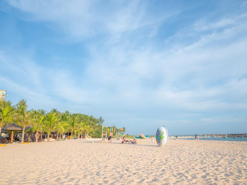 Sea Links Beach Hotel image