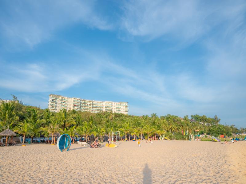 Sea Links Beach Hotel image