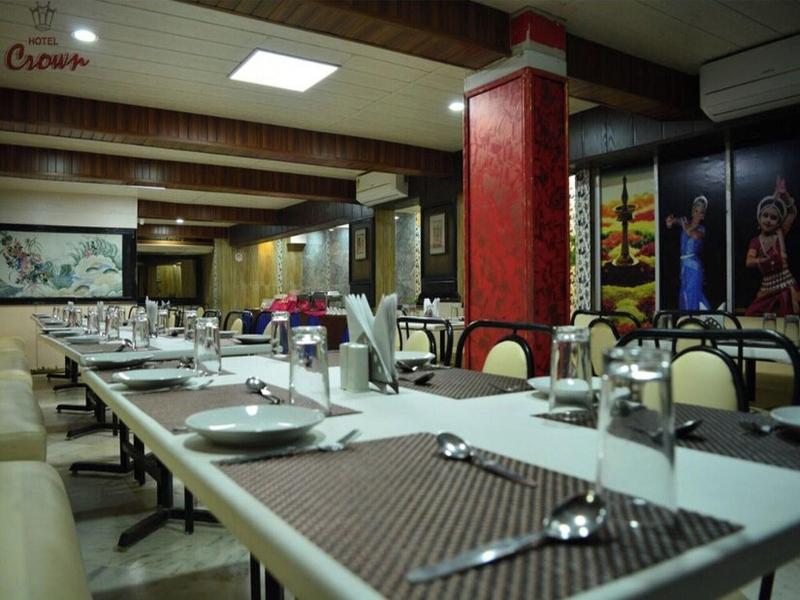 Crown Hotel image