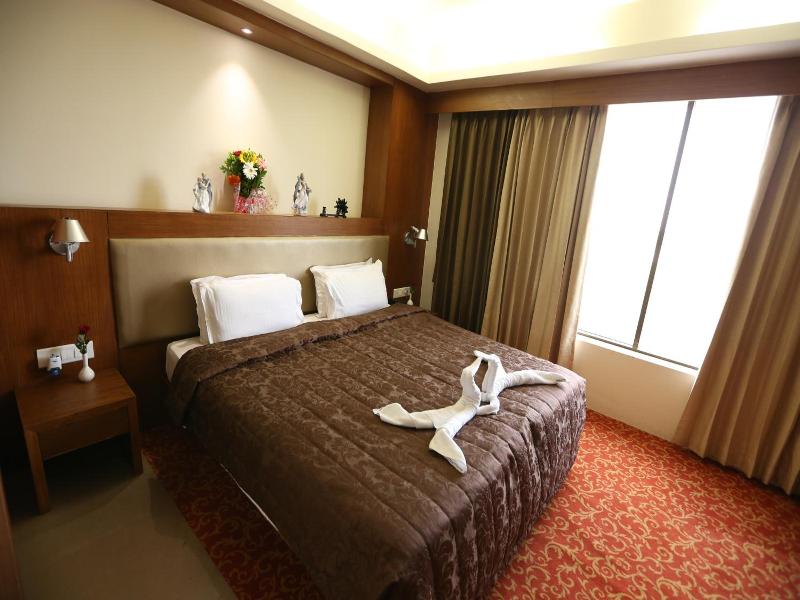 Silver Cloud image