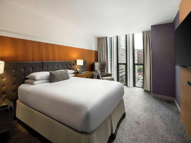 Hotel Chicago Downtown, Autograph Collection image