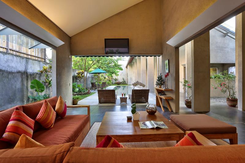 Mayaloka Villas Seminyak image
