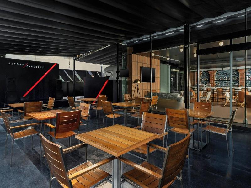 Four Points by Sheraton Bangkok Ploenchit image