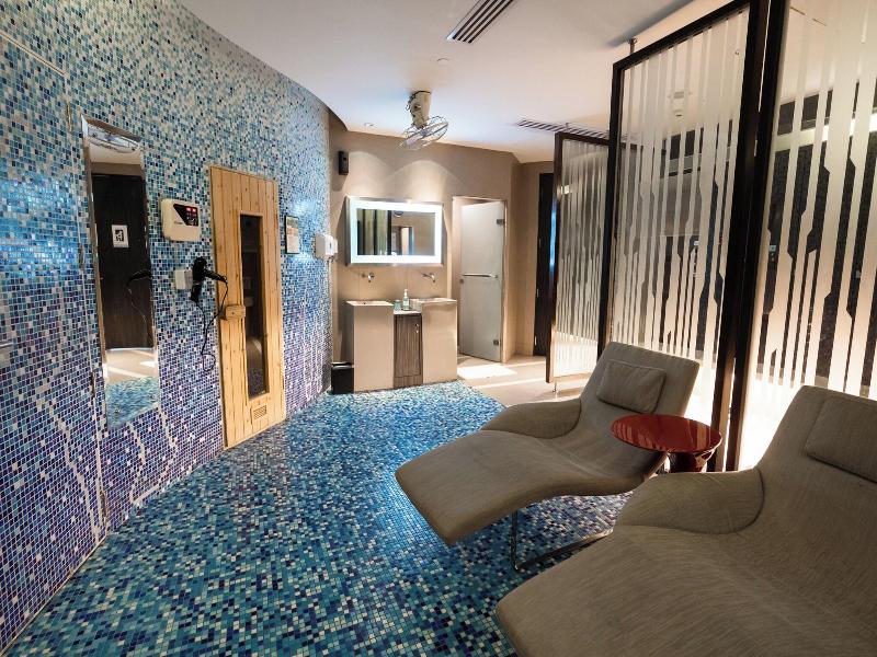 Four Points by Sheraton Bangkok Ploenchit image