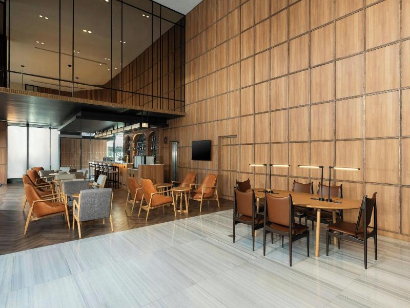 Four Points by Sheraton Bangkok Ploenchit image
