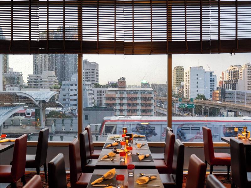 Four Points by Sheraton Bangkok Ploenchit image