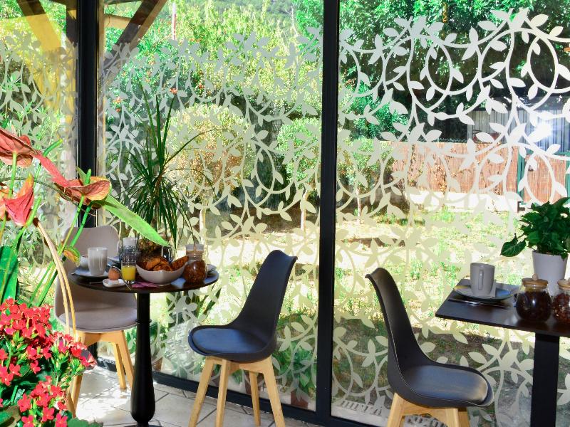 Sure Hotel by Best Western Gemenos en Provence image