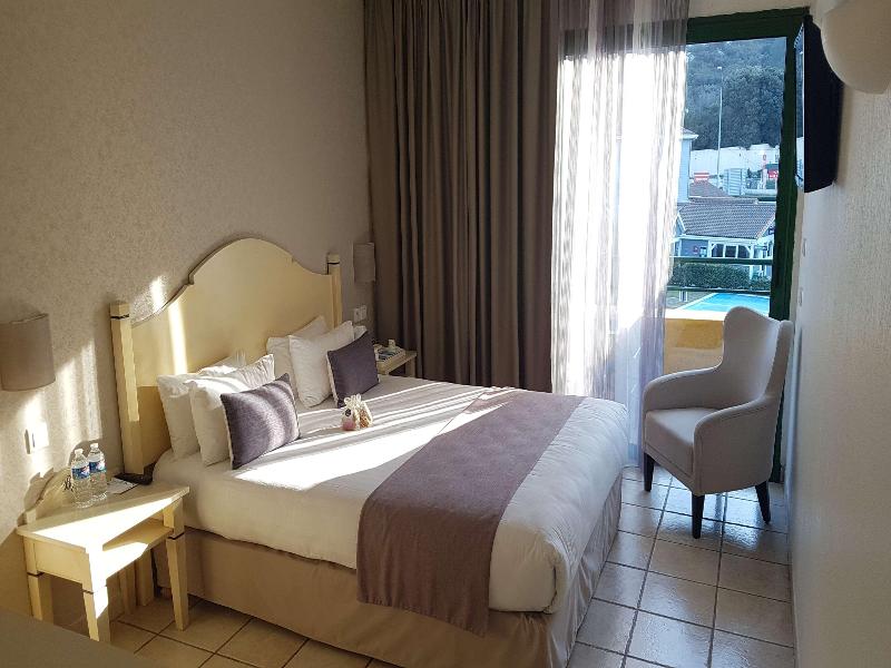 Sure Hotel by Best Western Gemenos en Provence image