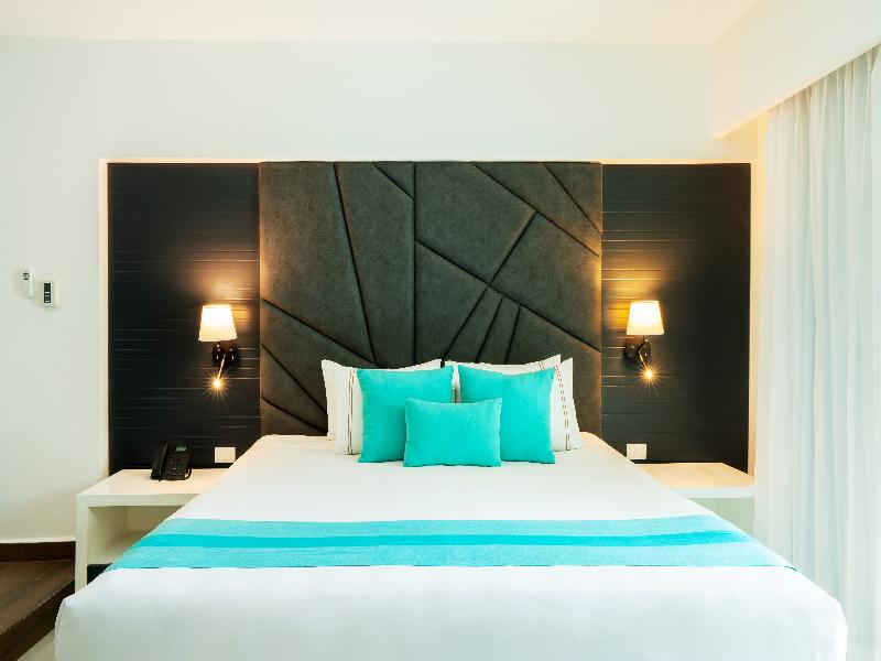 The Fives Beach Hotel & Residences image