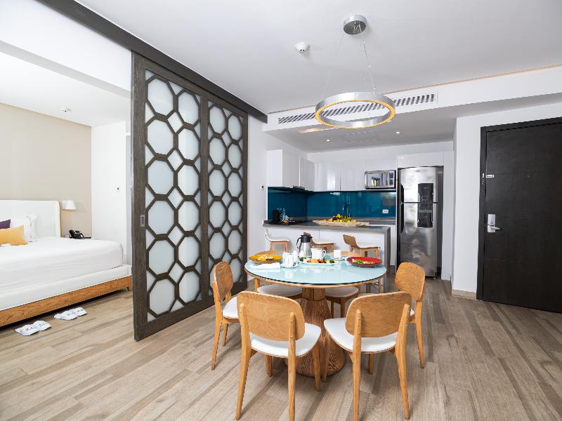 The Fives Beach Hotel & Residences image