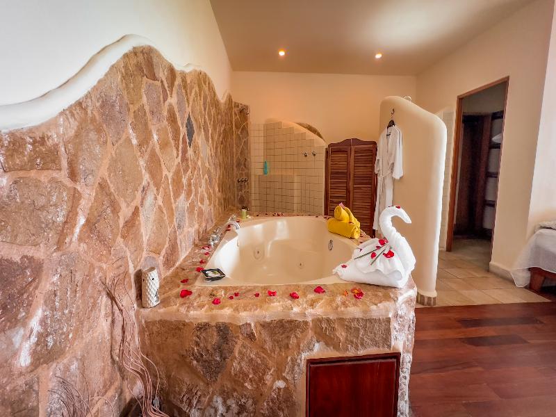 Issimo Suites Boutique Hotel and Spa image