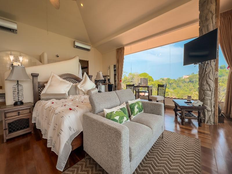 Issimo Suites Boutique Hotel and Spa image