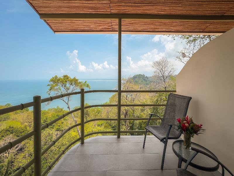 Issimo Suites Boutique Hotel and Spa image