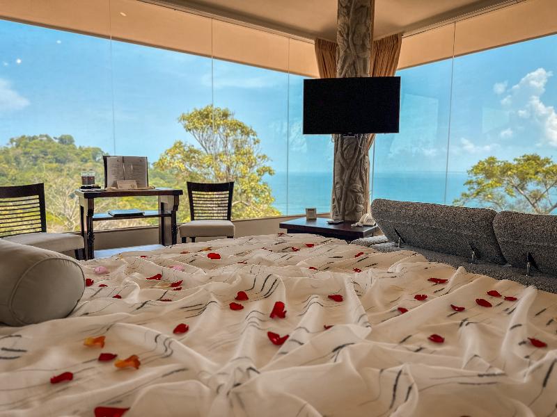 Issimo Suites Boutique Hotel and Spa image