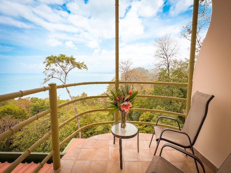 Issimo Suites Boutique Hotel and Spa image